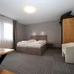 ホテル Zum Gruendle オーバーホーフ