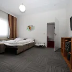 Hotel Zum Gruendle 3*