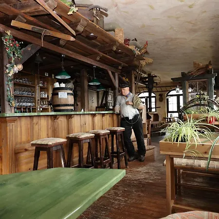 Zum Gründle Hotel Oberhof (Thuringia)