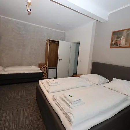 Hotell Zum Gruendle