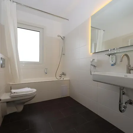 Hotel Zum Gruendle 3*