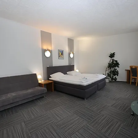 Hotell Zum Gruendle