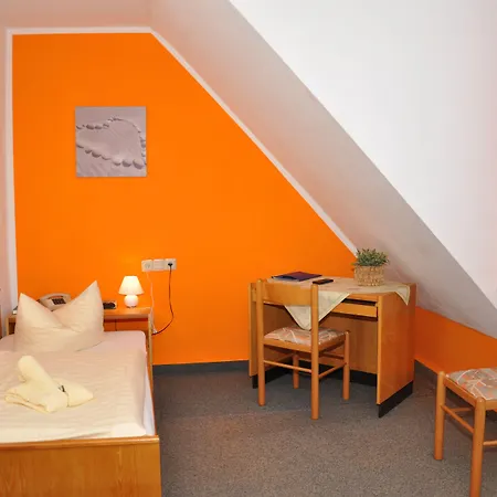 Zum Gruendle 3*