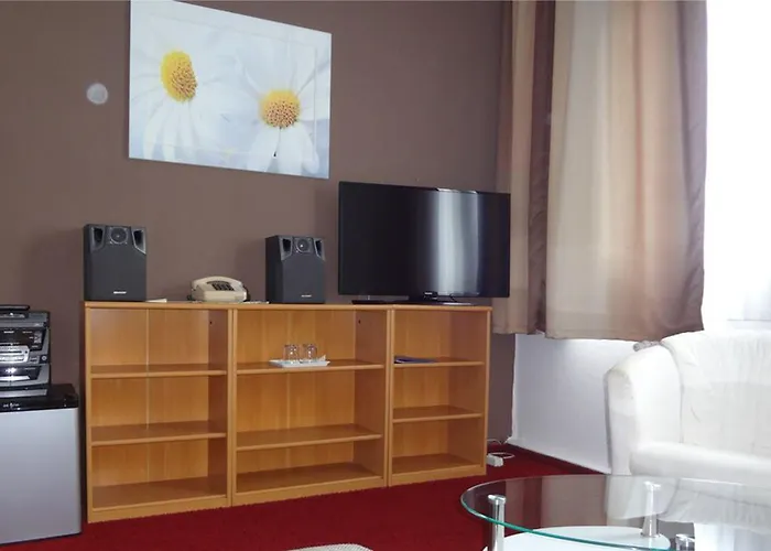 Zum Gruendle Hotell 3*