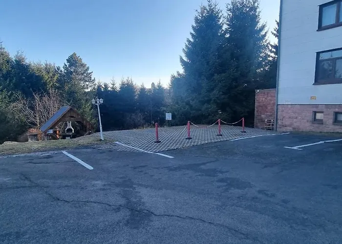 Zum Gruendle Отель